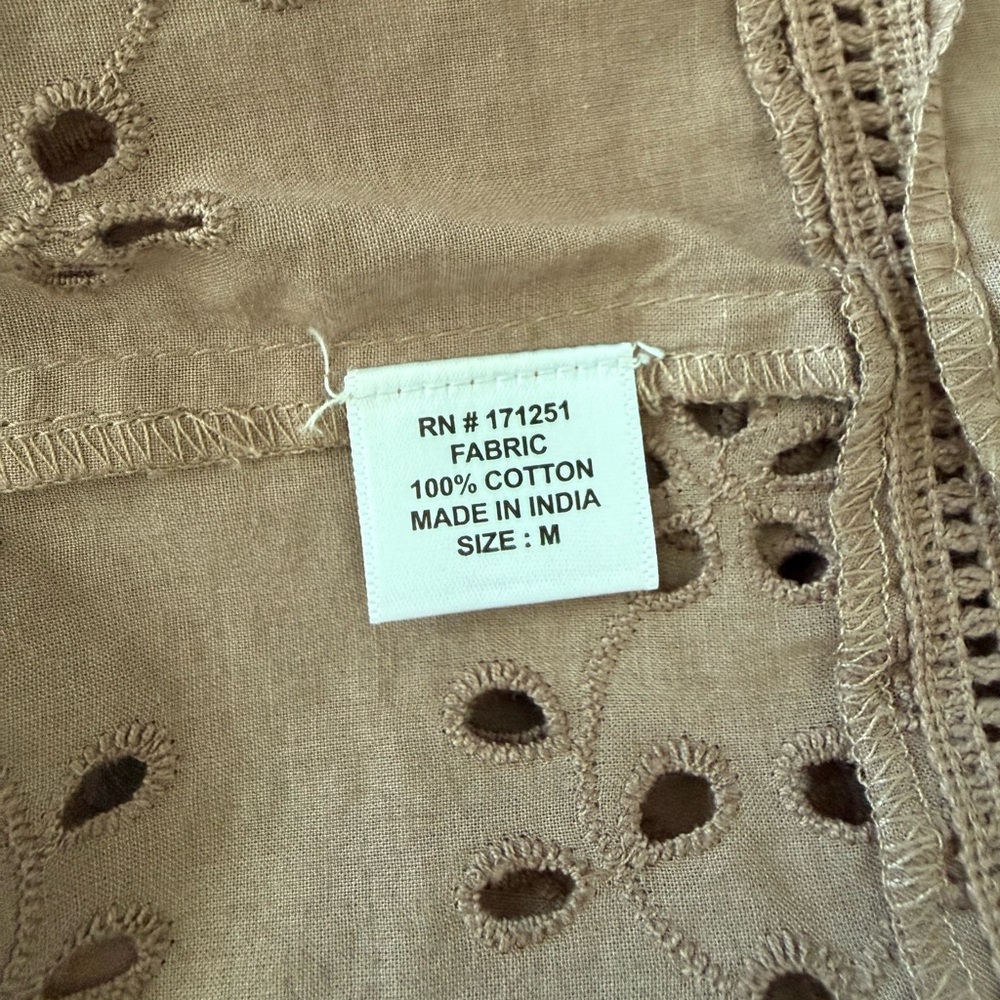 NWT 100% Cotton Brown Eyelet Lace Top - Picture 8 of 8